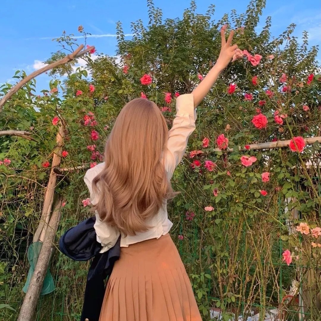 她离奇消失后,闺蜜大佬黑化了